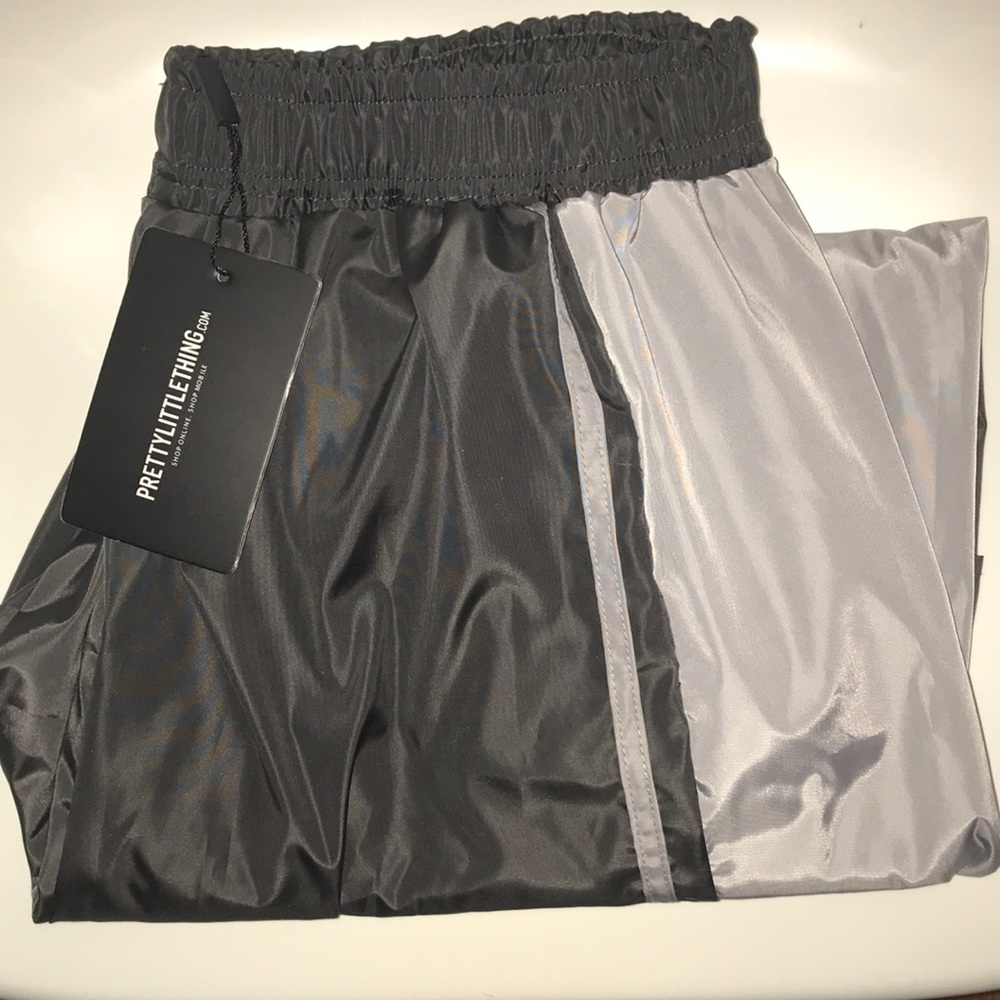 Charcoal Contrast Panel Pocket Shell Jogger - Picture 2 of 4